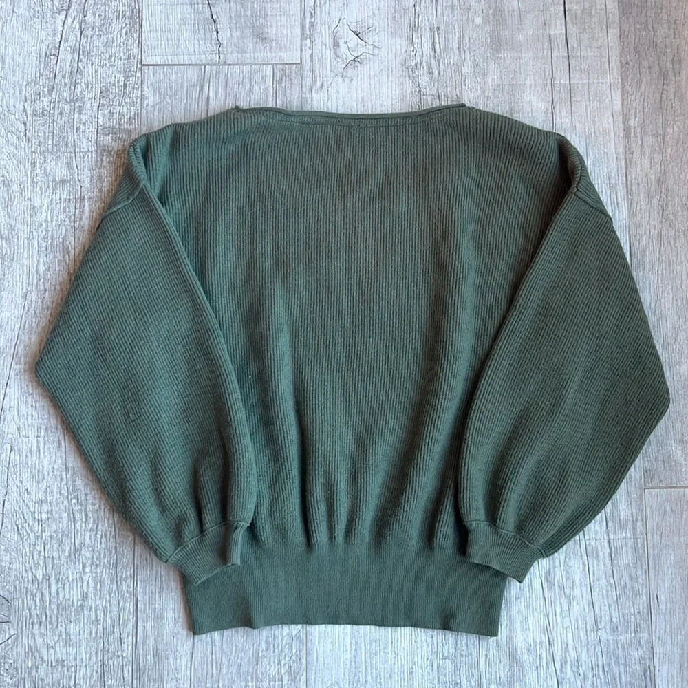 Shadow Crew Blouson Sleeve Green Sweater‎ Size S